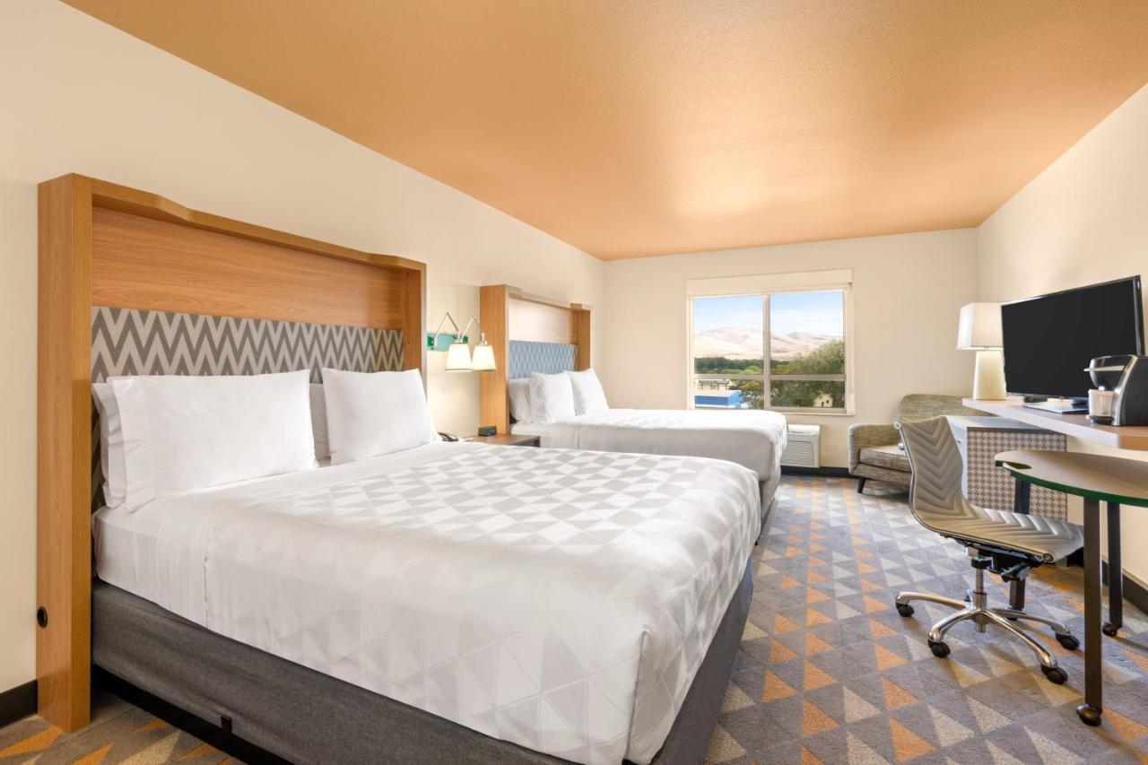 Holiday Inn Yakima By Ihg Zewnętrze zdjęcie